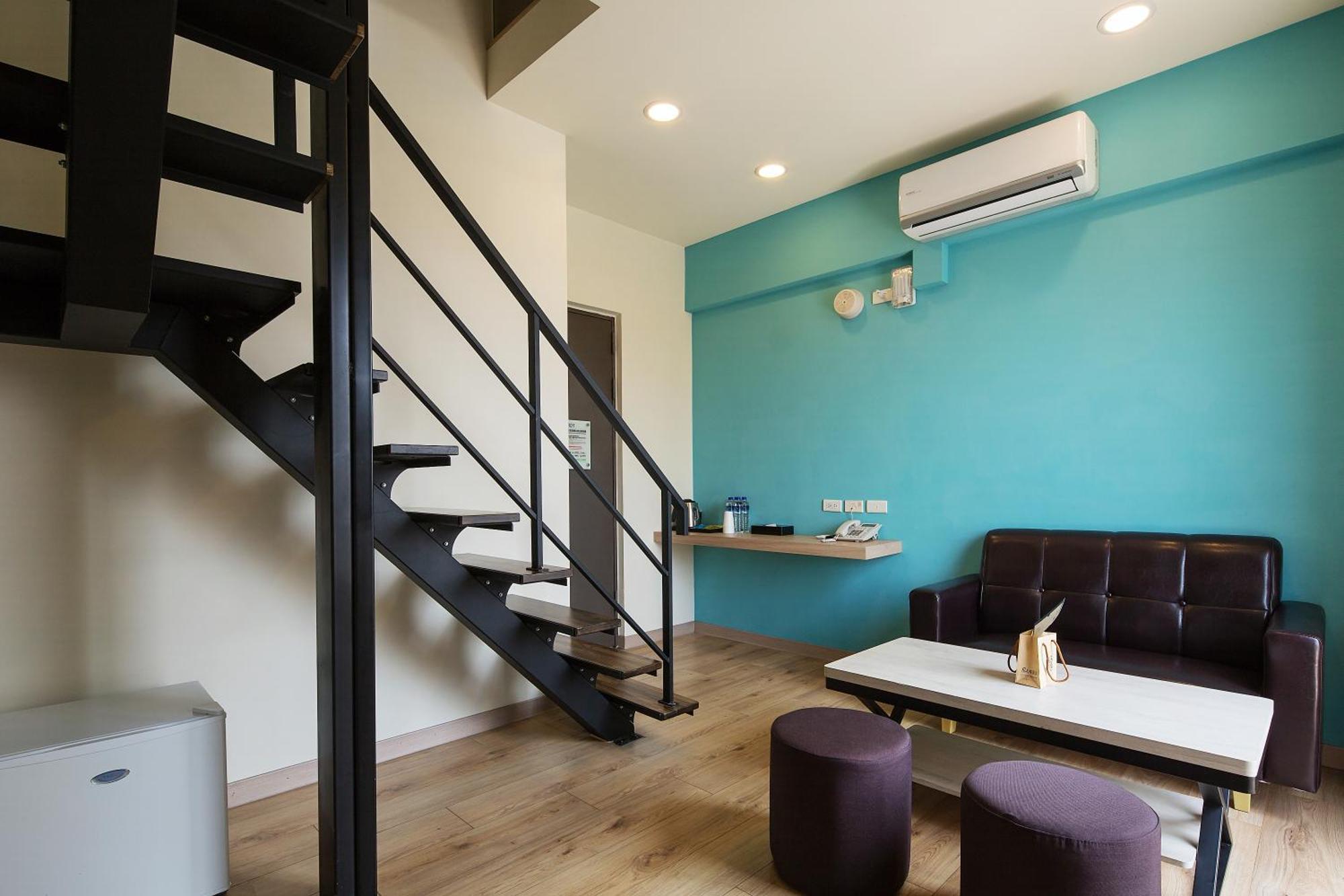 Check Inn Express Taichung Yizhong Exteriör bild