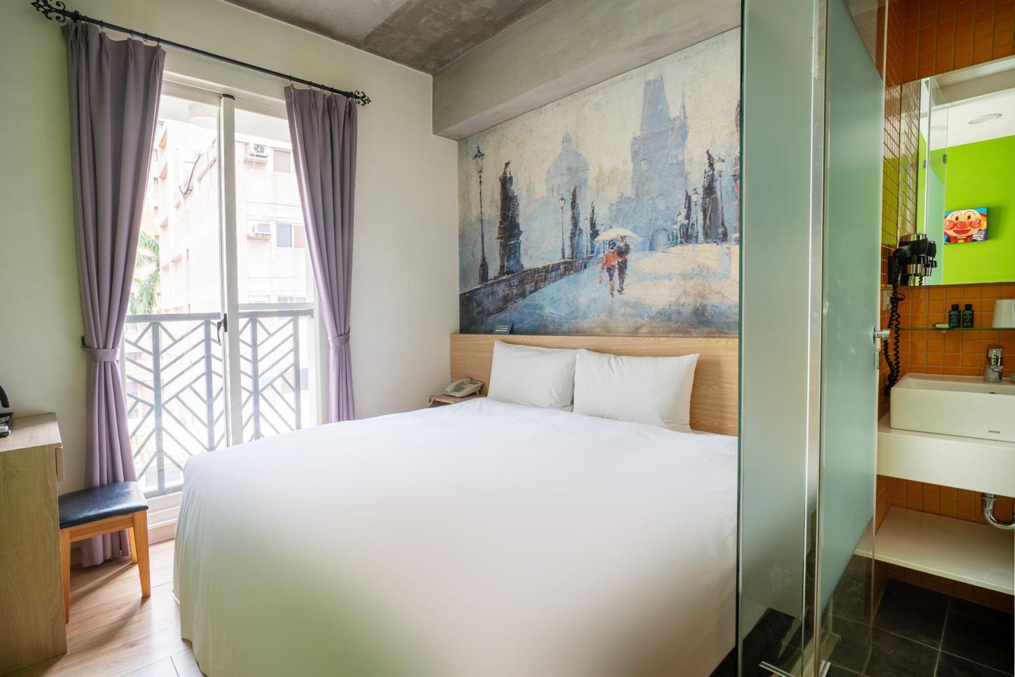 Check Inn Express Taichung Yizhong Exteriör bild